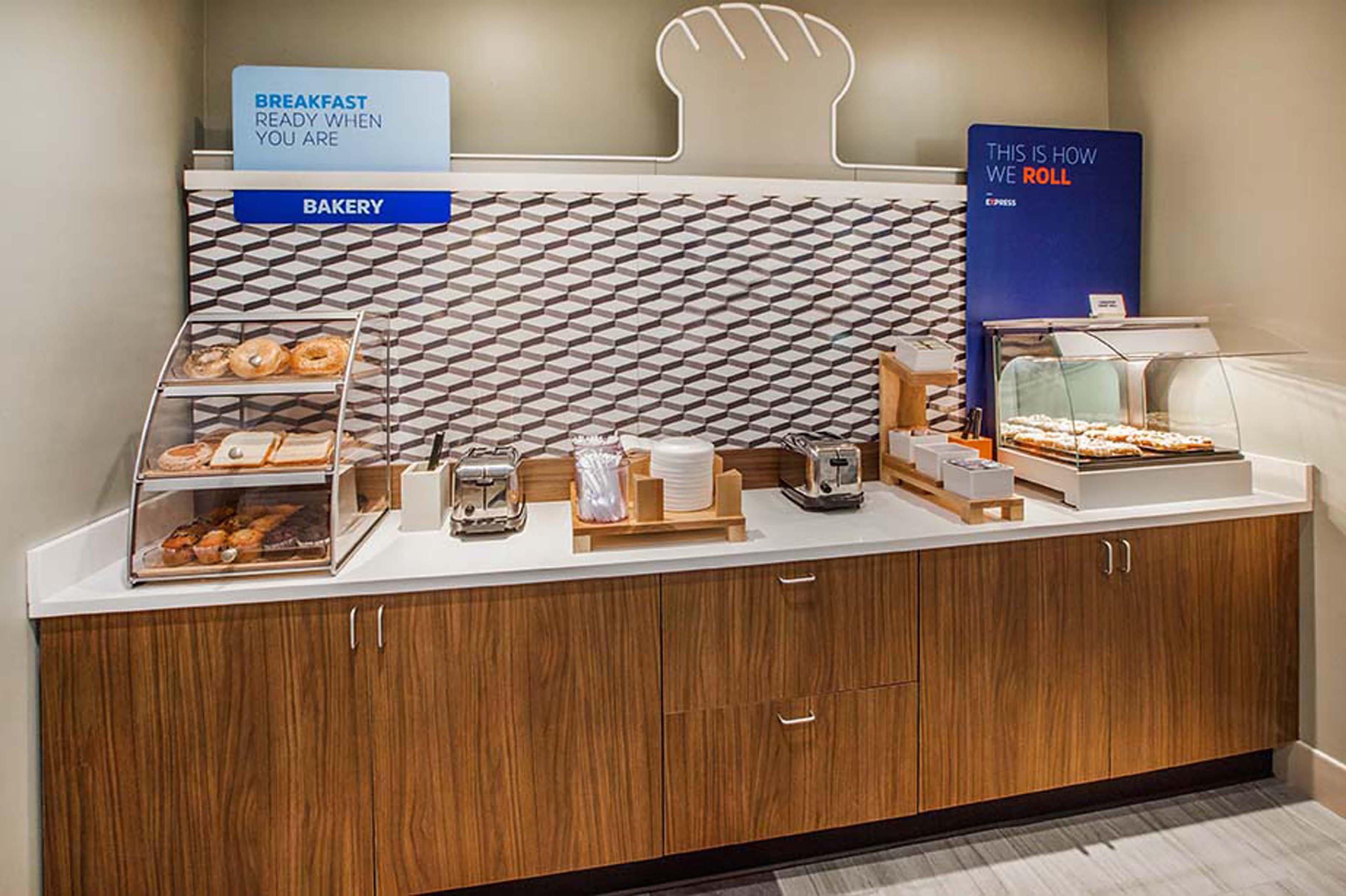 Holiday Inn Express - Canton By Ihg Exterior foto